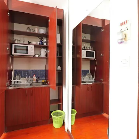 Cozy Main Squre Parking Wifi Ac アパート